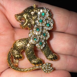Gold and Green Lion Brooch